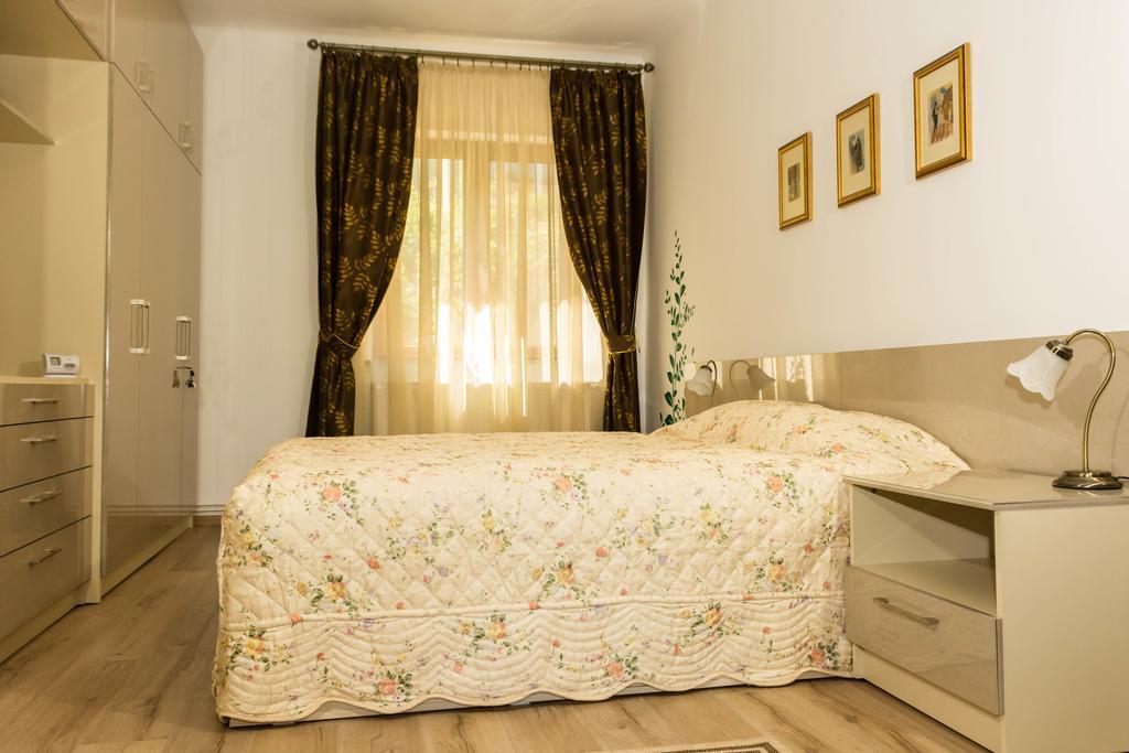 Chic Apartment Brașov Exterior foto